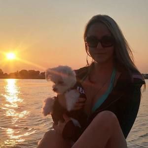 Meet your Posher, Marie-eve